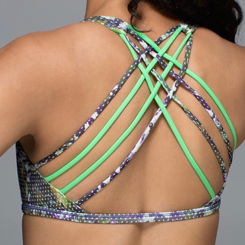 Lululemon Sports bra Free To Be Wild